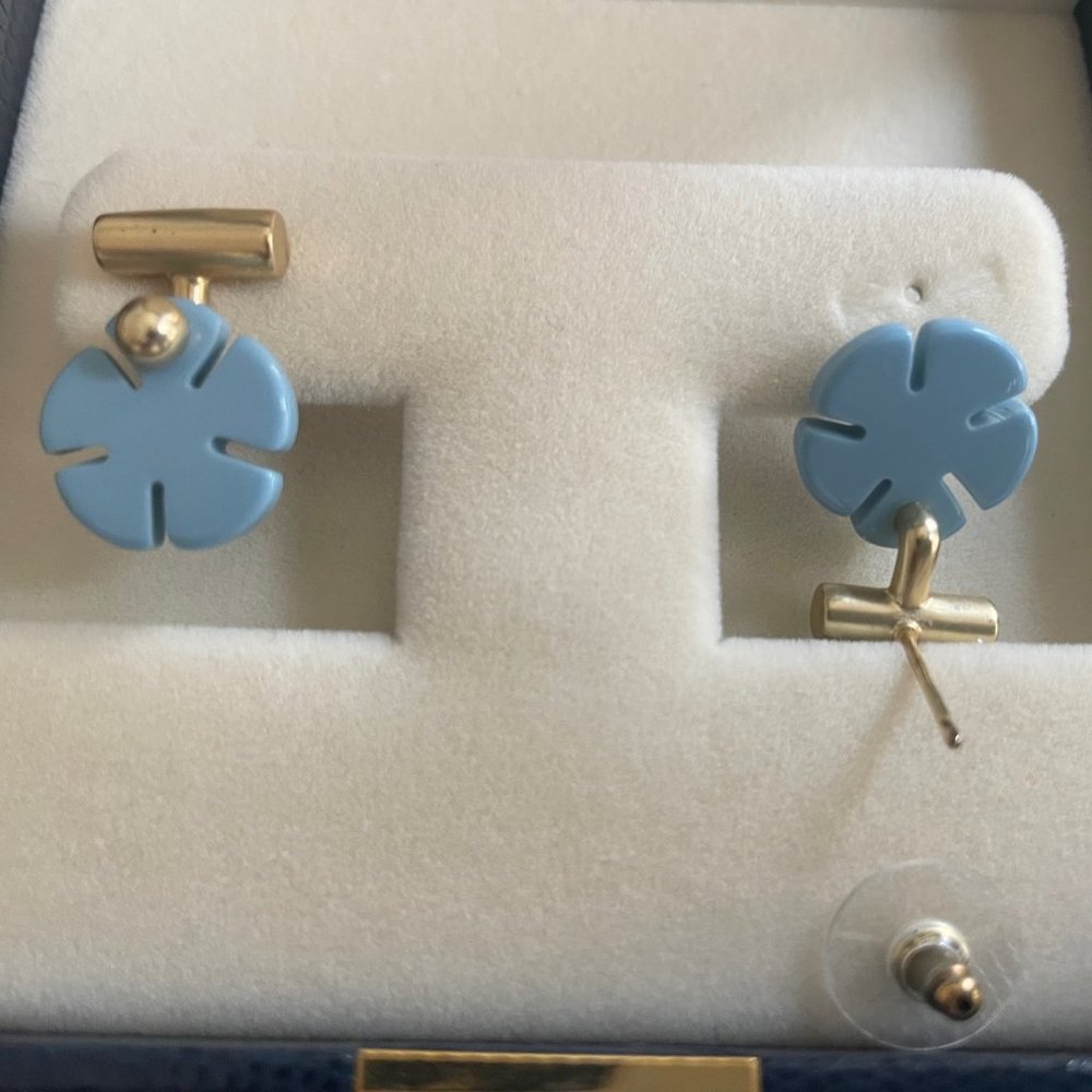 Brooks Brother earrings - Picture 2 of 3